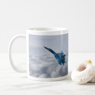 SU-27 Flanker über den Wolken Kaffeetasse