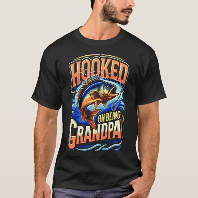 Süchtig danach, Opa zu sein T-Shirt (Vorderseite)