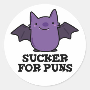 Sucker for Puns Funny Baby Bat Puff Runder Aufkleber