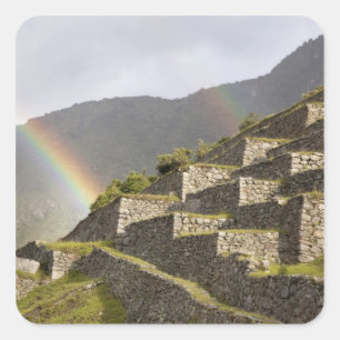 Südamerika, Peru, Machu Picchu. Regenbogen Quadratischer Aufkleber