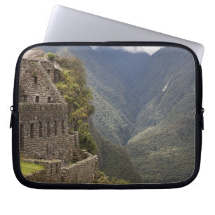 Südamerika, Peru, Machu Picchu. Steinerne Ruinen Laptopschutzhülle