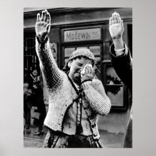 Sudetenland Frau, die von der Naziinvasion weint Poster