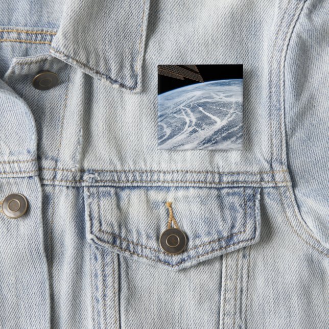 Südlich der Aleutianischen Inseln herrschen Wolken Button (Beispiel)