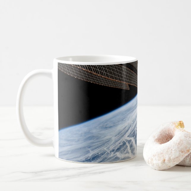 Südlich der Aleutianischen Inseln herrschen Wolken Kaffeetasse (Mit Donut)