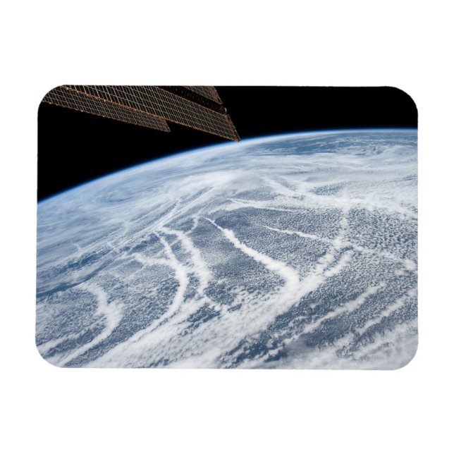 Südlich der Aleutianischen Inseln herrschen Wolken Magnet (Horizontal)