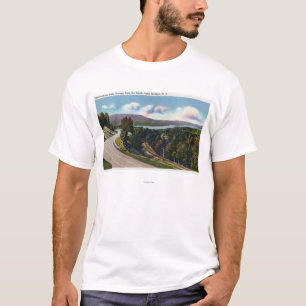 Südliche Annäherung an See von der Landstraße T-Shirt