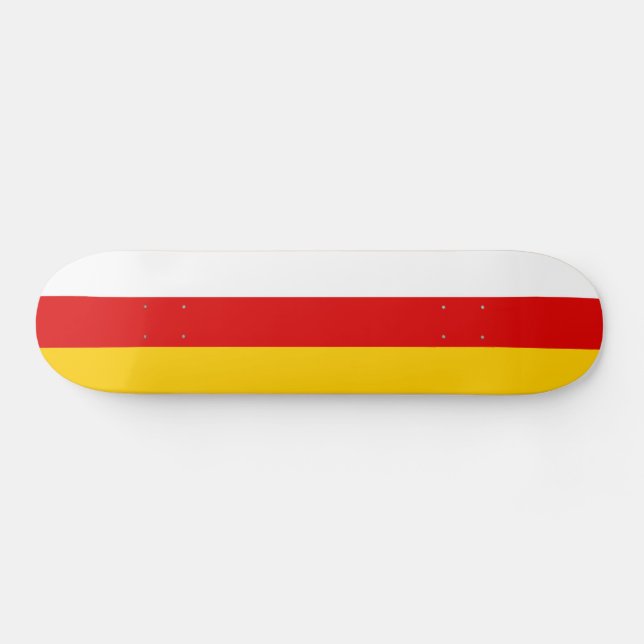 Südossetische Flagge Skateboard (Horizontal)