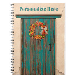 Südwest Chile Kranz an der rustikalen blauen Holzt Notizblock