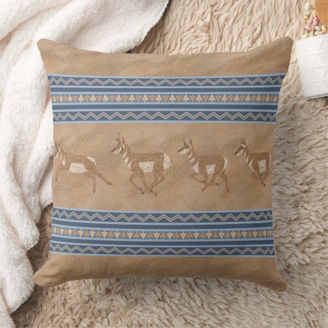 Südwest Pronghorn Antelopes Blue & Brown Border Kissen (Decke)
