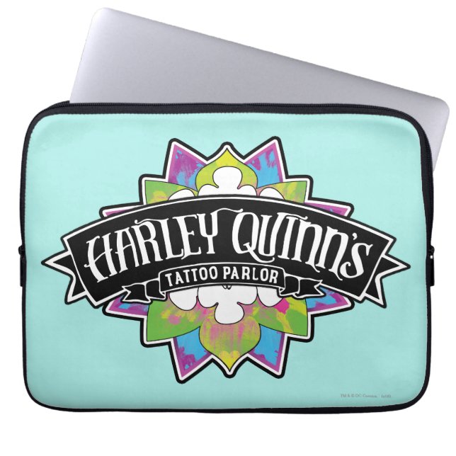 Suicide Squad | Harley Quinns Tattoo Parlor Lotus Laptopschutzhülle (Vorderseite)