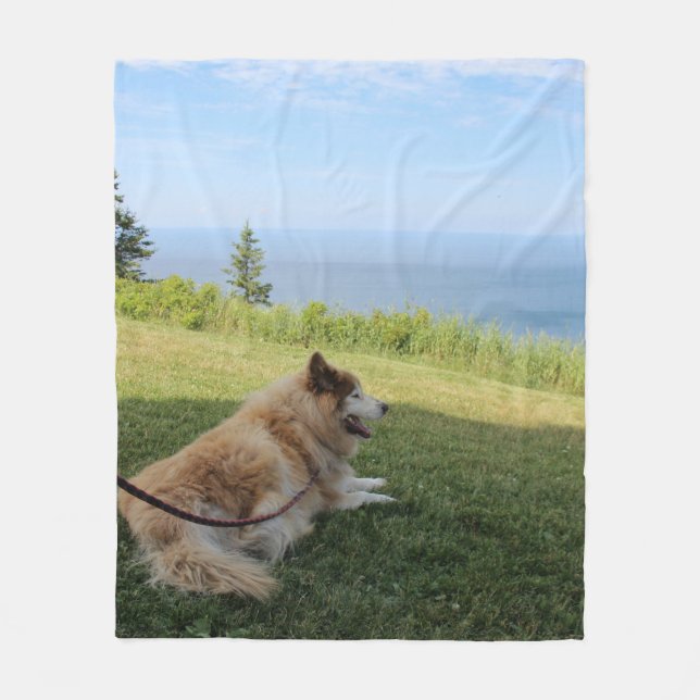 Suka Enjoying Cape George Fleecedecke (Vorderseite)