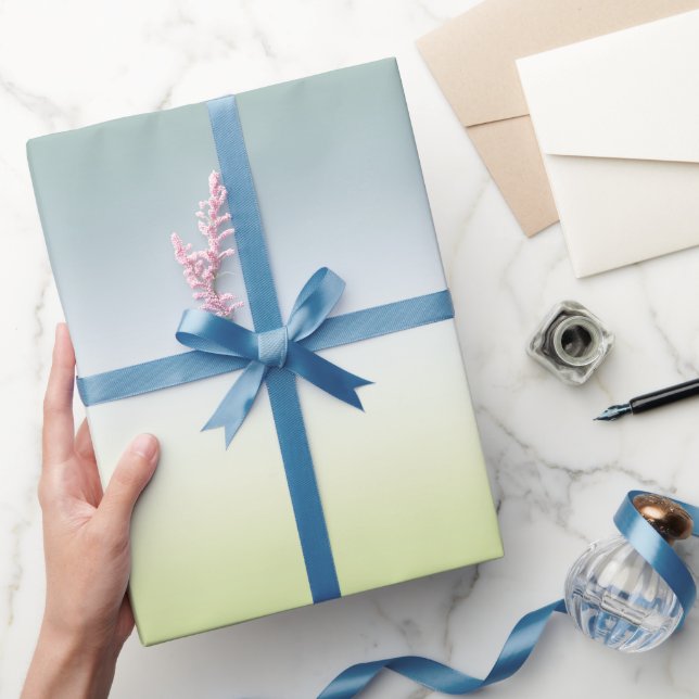 Summer Fresh Gradient Cool Blue Green Ombre Geschenkpapier (Schenken)
