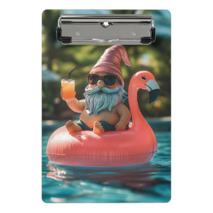 Summer Gnome in Sonnenbrille auf Flamingo Float Mini Klemmbrett