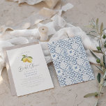 Summer Lemon & Mediterranean Tiles Brautparty Einladung<br><div class="desc">Genießen Sie die Braut-in-Stil mit dieser eleganten und modernen Brautdusche im Zitronenmotiv. Mit einer hübschen, handbemalten Aquarellbilderung zweier Zitronen und Zitronenblüten, die an einem Baumzweig hängen, ist diese elegante Aquarelleinladung perfekt für verschiedene Brautparty-Themen geeignet. Die klassische, elegante Typografie, gepaart mit moderner handgeschriebener Kalligraphie, schafft einen eleganten und zeitgenössischen Look, der...</div>