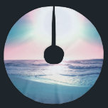 Summer Sea Sunset Tropical Beach Foto Polyester Weihnachtsbaumdecke<br><div class="desc">Wunderschönes tropisches Strandseegebiet mit bunten Sonnenuntergang, Meerblick Foto mit einem phantastischen Regenbogen Farben Sonnenuntergang über dem Meer, blaue Ozean ruhige Wellen, leuchtend bläulichen Strand Sand und eine große hell leuchtende weiße Sonne, die eine Mischung aus rosa, aquamarin, blau, grün gelb pastellfarben Horizont Küste. Dieses einzigartige tropische Paradies Meer Original Natur...</div>