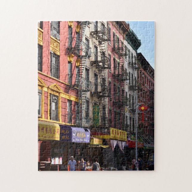 Summer Street Scene Chinatown Manhattan New York Puzzle (Vertikal)