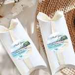 Summer Tropical Beach Hochzeit Danke, dass Sie daf Runder Aufkleber<br><div class="desc">Hochzeitsaufkleber zum Thema Strand mit Aquarellfarben-Szene eines wunderschönen blauen Ozeans, der den Sand eines palmengesäumten Strandes unter dem sommerlichen Himmel klatscht Moderne Schrift mit lässiger, handgeschriebener Schrift. Ideal für eine Hochzeit am Strand, Hochzeiten an der Küste, Hochzeiten im Sommer, Hochzeiten im Meer, Hochzeiten im Wassersport, Hochzeiten auf der Insel der...</div>