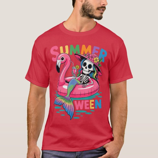 Summerween Mermaid Skeleton Beach Flamingo Hallowe T-Shirt (Vorderseite)
