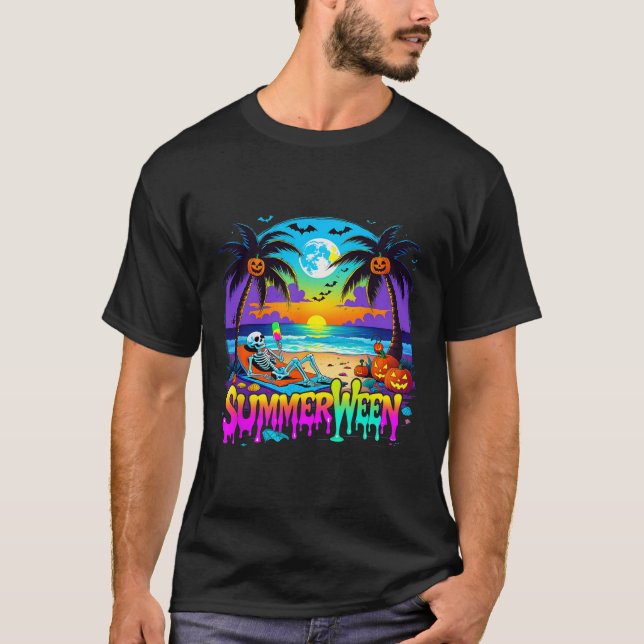 Summerween Skeleton Ghost Beach Funny Spooky Hallo T-Shirt (Vorderseite)