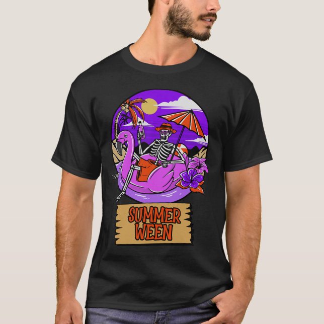 Summerween Skeleton Relaxing at The Beach T-Shirt (Vorderseite)