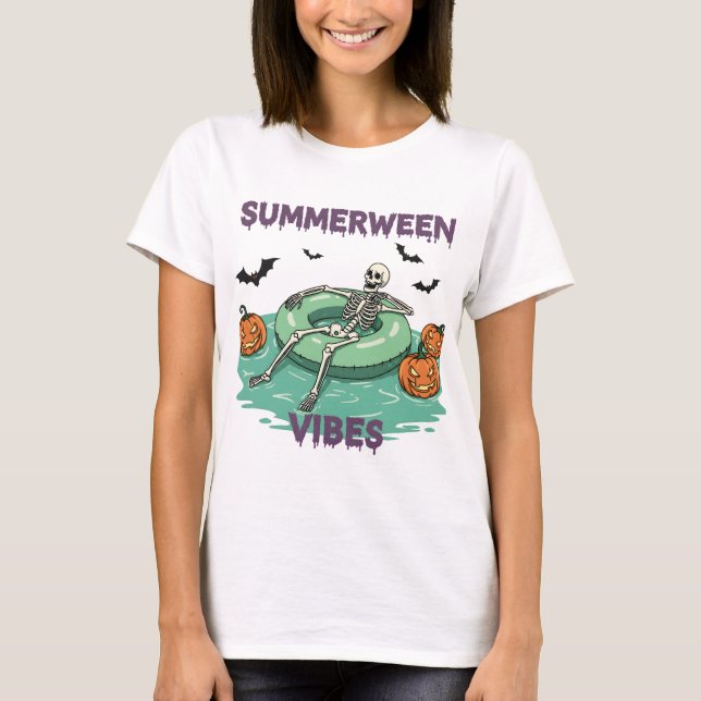 Summerween Skeleton Vibes – Spooky Beach Halloween T-Shirt (Vorderseite)