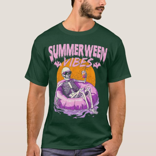 Summerween Vibes Funny Summer Halloween Skeleton o T-Shirt (Vorderseite)