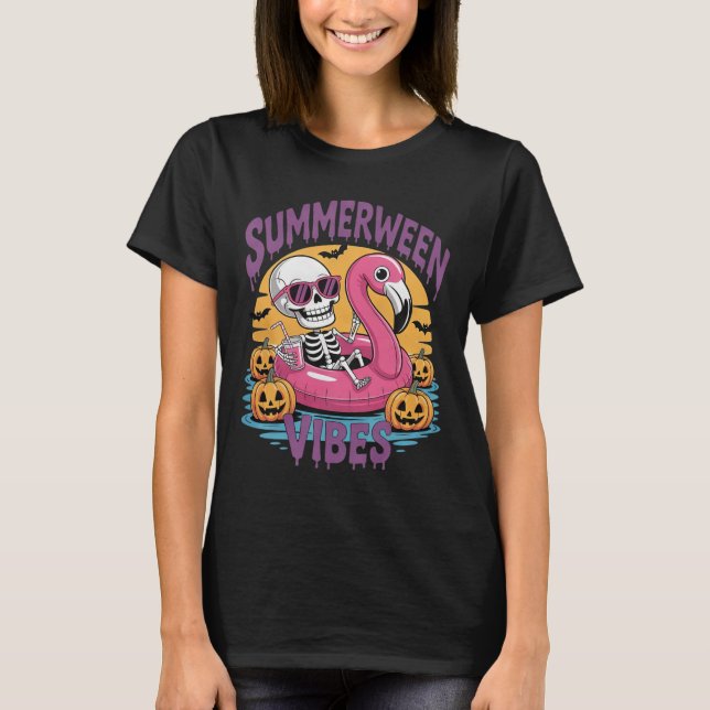 Summerween Vibes Skeleton Flamingo Spooky Hallowee T-Shirt (Vorderseite)