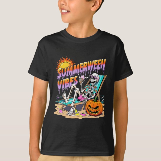 Summerween Vibes Skeleton Pumpkin Spooky Urlaub T-Shirt (Vorderseite)