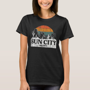 Sun City AZ Arizona Vintager Sonnenuntergang Kaktu T-Shirt