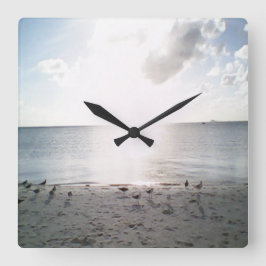 Sun Glory an der Wall-Uhr am Beach Square Quadratische Wanduhr