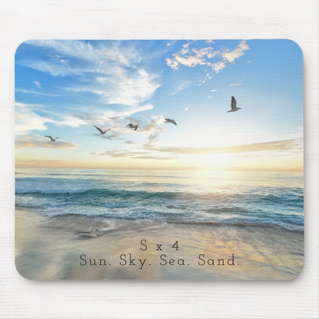 Sun. Himmel. Meer. Sand. Strand-Szene Mousepad (Vorne)