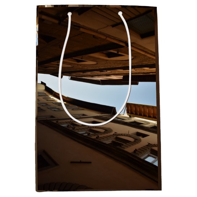 Sun-kissed Street Mittlere Geschenktüte (Vorderseite)