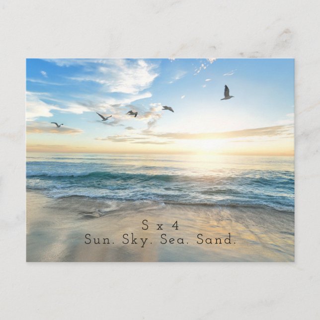 Sun. Sky. Meer. Sand. Strand Szene Postkarte (Vorderseite)
