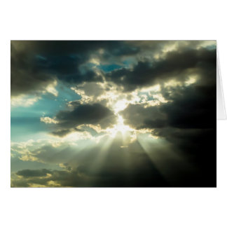 Sun-Strahlen durch die Wolken