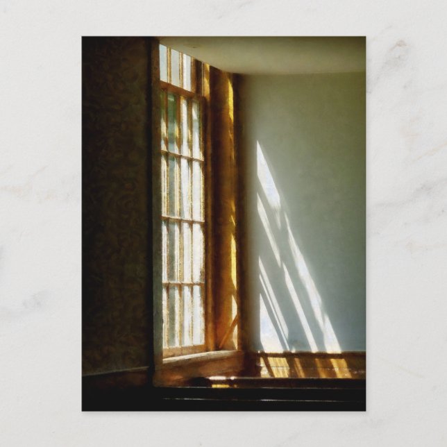 Sun Streaming durch Fenster Postkarte (Vorderseite)