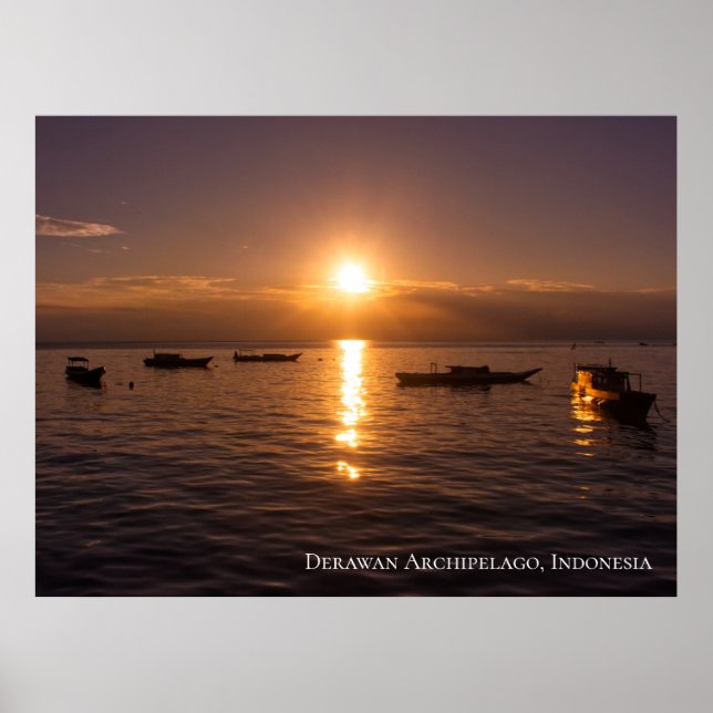 Sunbeam Sunset Rays Floating Boats Sea Twilight Poster (Vorne)