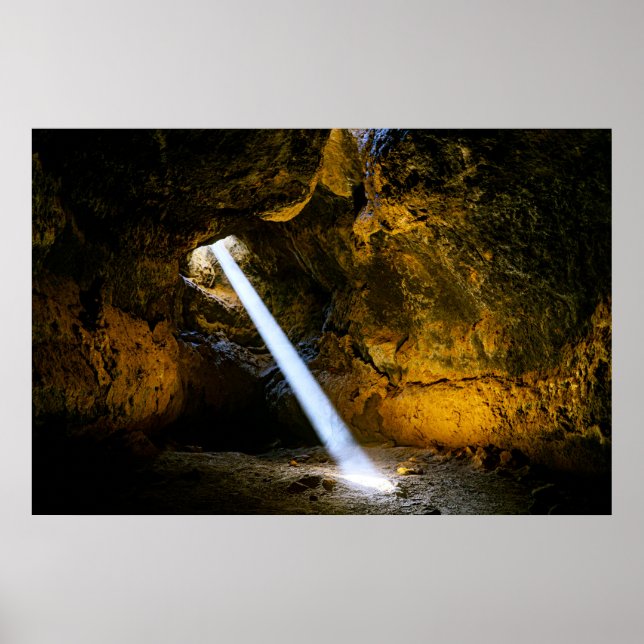 Sunbeam Through a Lava Tube Poster (Vorne)