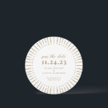 Sunburst Modern Save The Date<br><div class="desc">Mit einem handlich gezeichnet Sonnenburstrahmen und elegantem Design ist diese Save the Date Karte eine stilvolle Möglichkeit,  Ihren Lieben Ihr Date zu verkünden. Fügen Sie der Rückseite zusätzliche Informationen hinzu.</div>