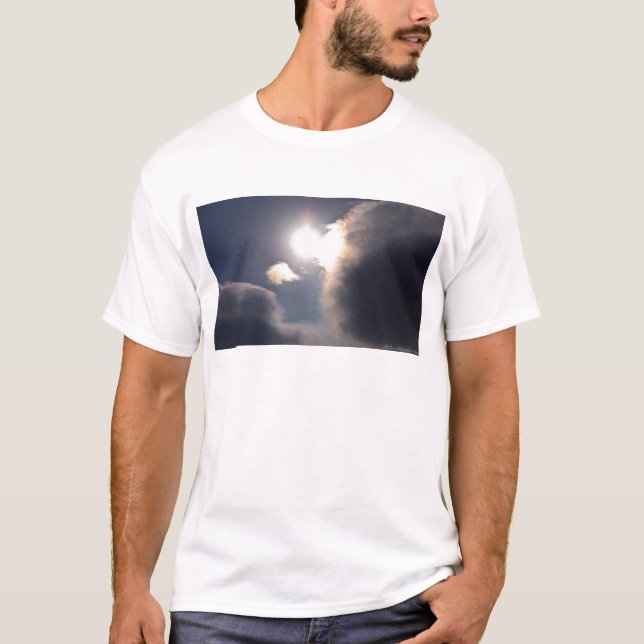 Sundog Rainbow Cloud Burst Apparel and Gifts T-Shirt (Vorderseite)