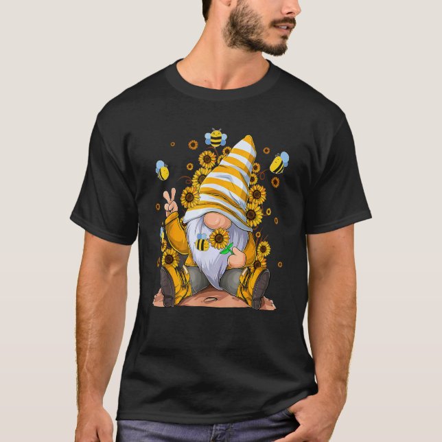Sunflower Gnome With Bee  Hippie Gnome For Flower  T-Shirt (Vorderseite)