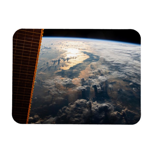 Sunglint blickt vor Celebes Meer in Südostasien Magnet (Horizontal)