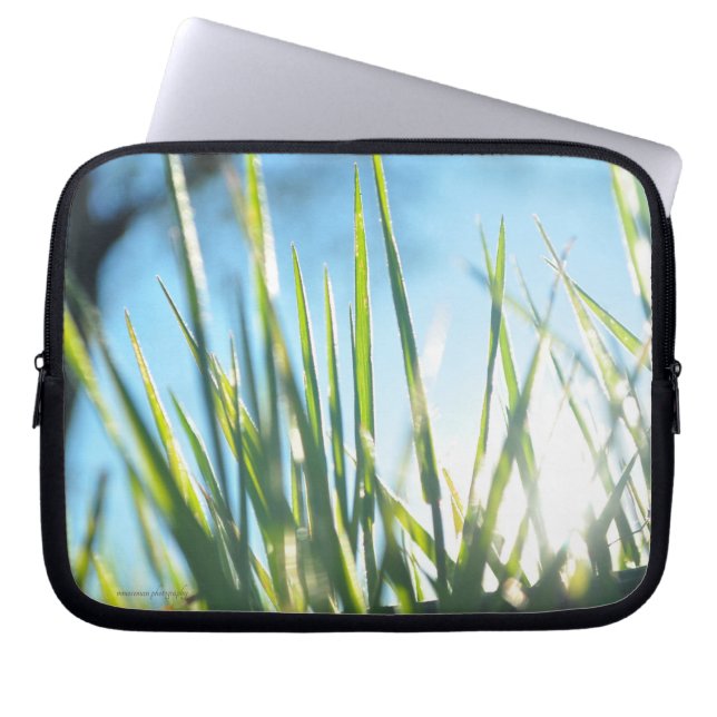 Sunlit Blades Laptopschutzhülle (Vorderseite)