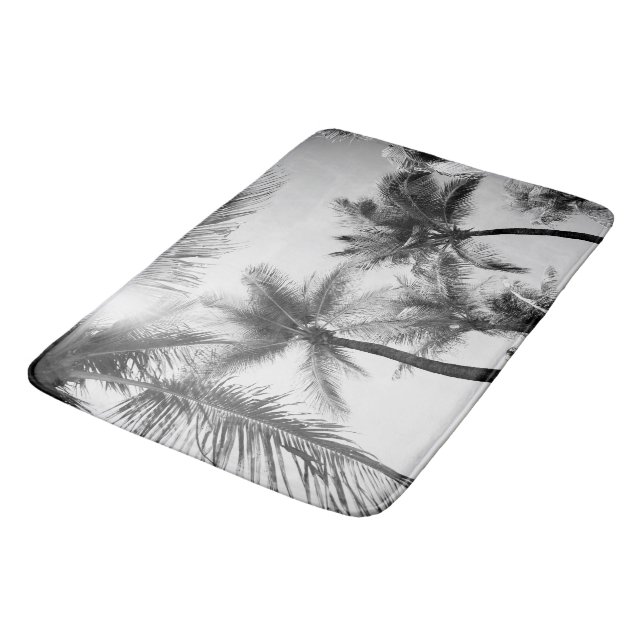 Sunlit Palm Jungle #2 #tropic #wall #art Badematte (Schrägansicht)