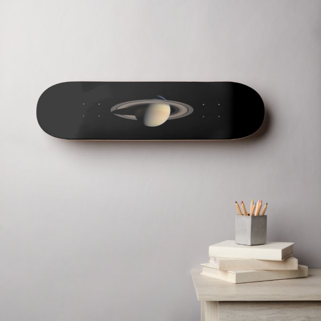 Sunlit Saturn Gas Giant Planet von Cassini Skateboard (Wandkunst (Horz))