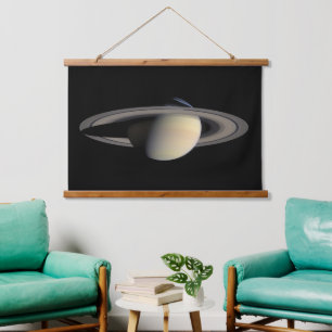 Sunlit Saturn Gas Giant Planet von Cassini Wandteppich Mit Holzrahmen