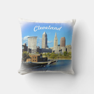 Sunny Cleveland River View Kissen