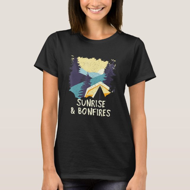 Sunrise Bonfire Camping Summer Camper Tropical Hi T-Shirt (Vorderseite)