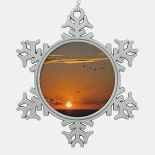 Sunset at Cayeux sur Mer in Frankreich Schneeflocken Zinn-Ornament