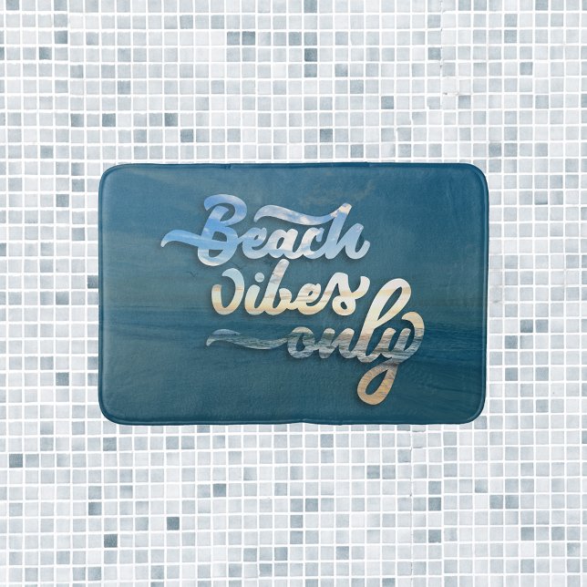 Sunset Beach Vibes Typografie Badematte (Von Creator hochgeladen)