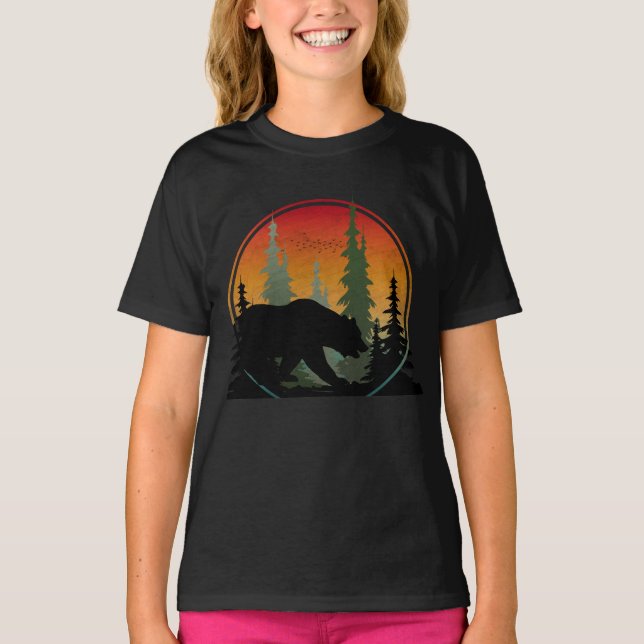 Sunset Bear Nature Forest Animal T-Shirt (Vorderseite)